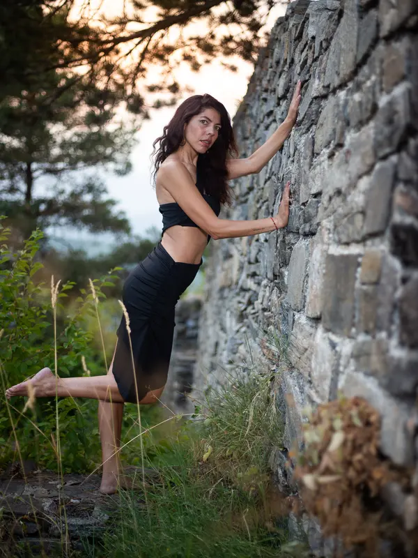 Wild editorial artistic photography dancer performer No Filters Stories